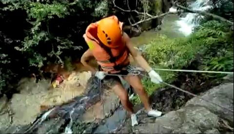 ທ່ອງທ່ຽວພະຈົນໄພຢູ່ ດາຫຼາດ